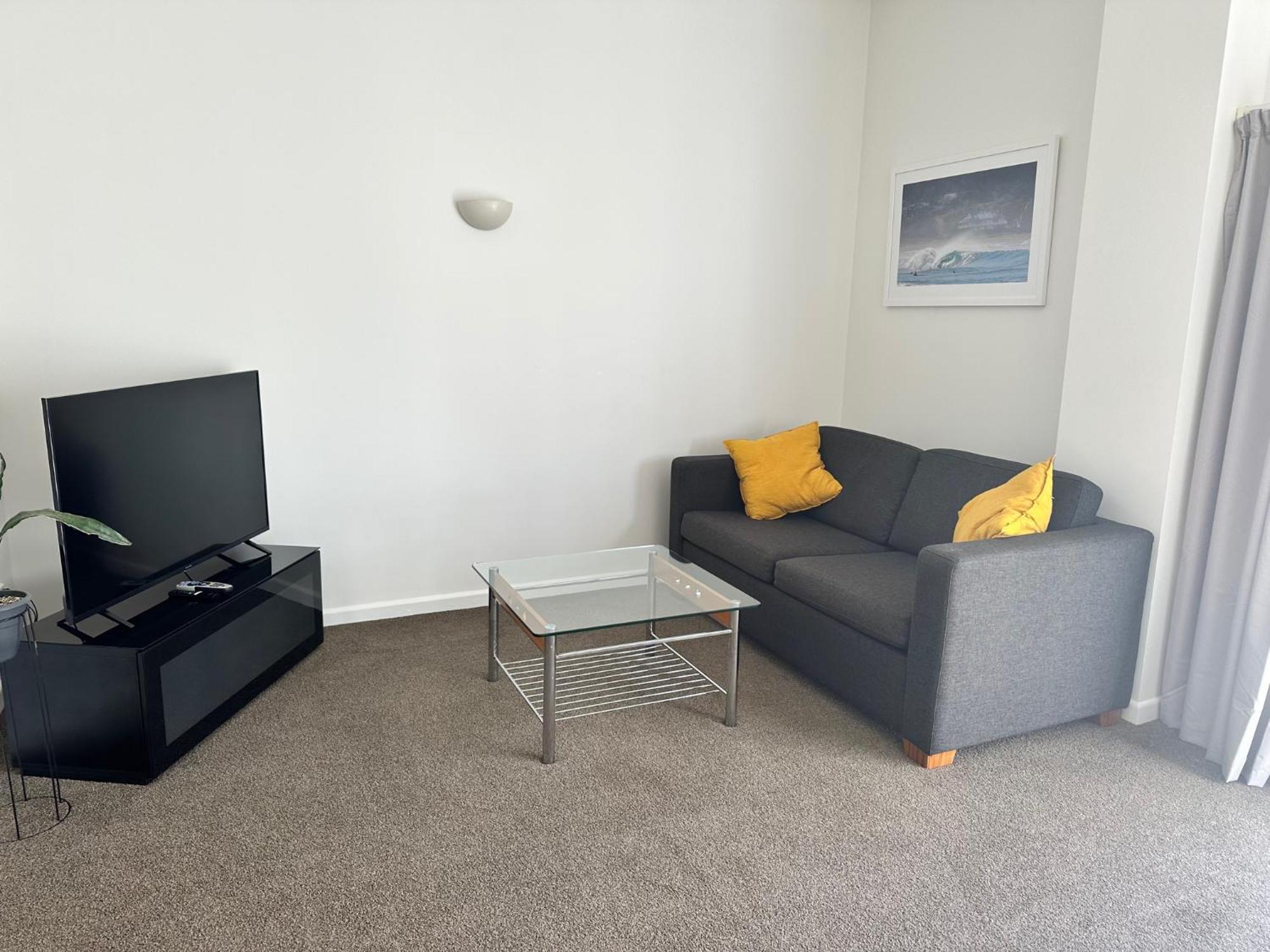 Ocean Beach Motor Lodge Гисборн Экстерьер фото